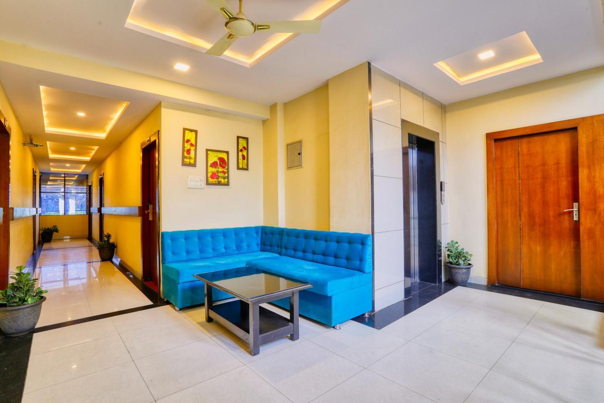 The Ashoka Hotel Индаур Экстерьер фото
